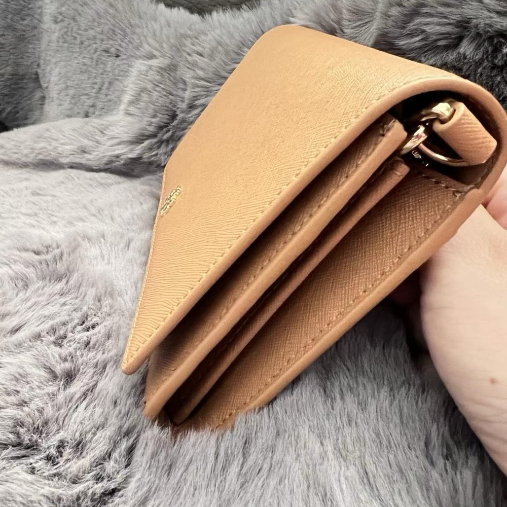 New!Tory Burch Leather Crossbody Bag - Picture 8 of 9